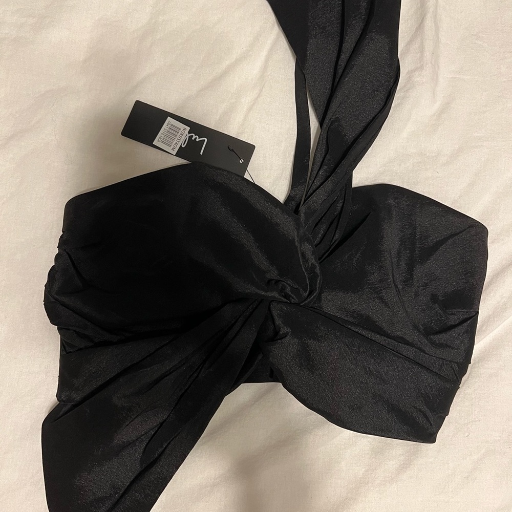 Nwt lulu’s top